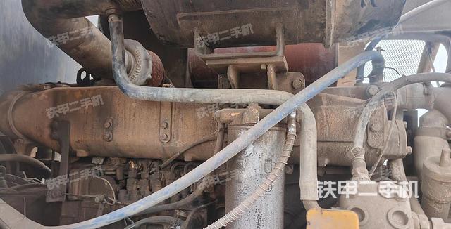 发动机左侧（整机外观及大件）