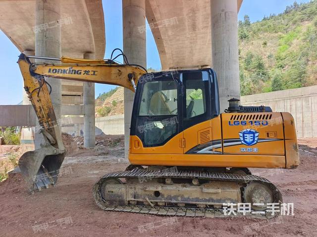 龙工LG6150挖掘机