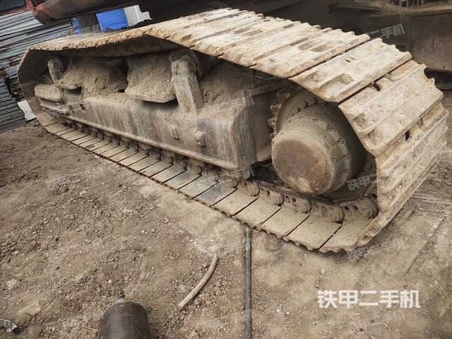 单侧履带整体（整机外观）