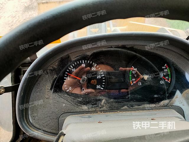 驾驶室工作台（整机外观及大件）