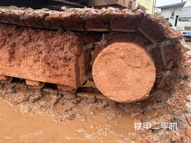 单侧履带整体（整机外观）