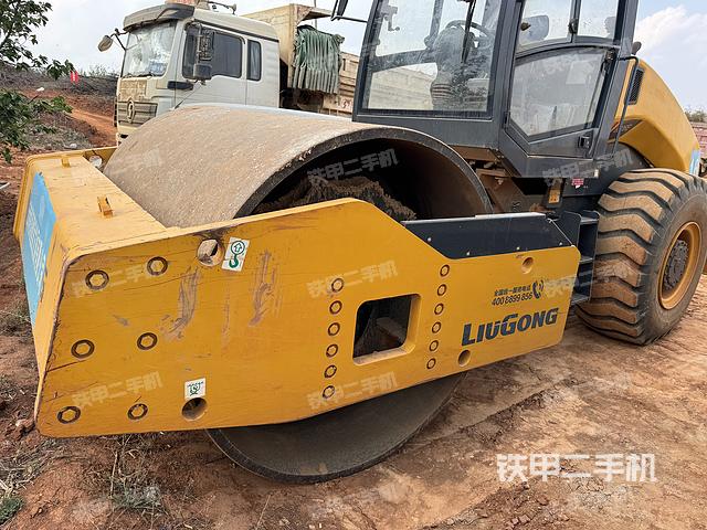 柳工CLG6626E(单驱)压路机