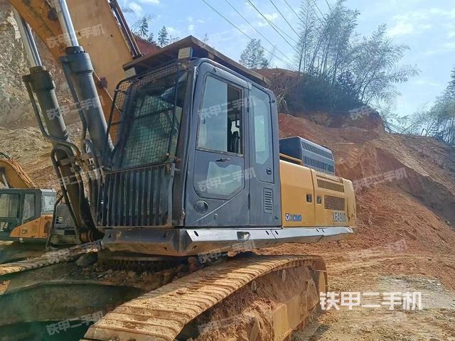 驾驶室整体（整机外观）