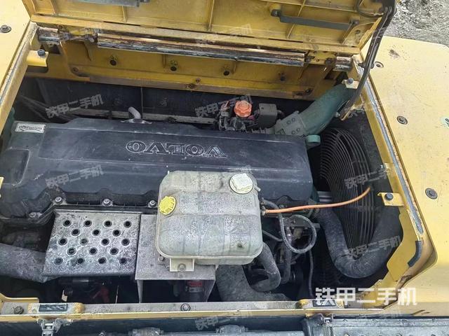 发动机整体俯视（整机外观）