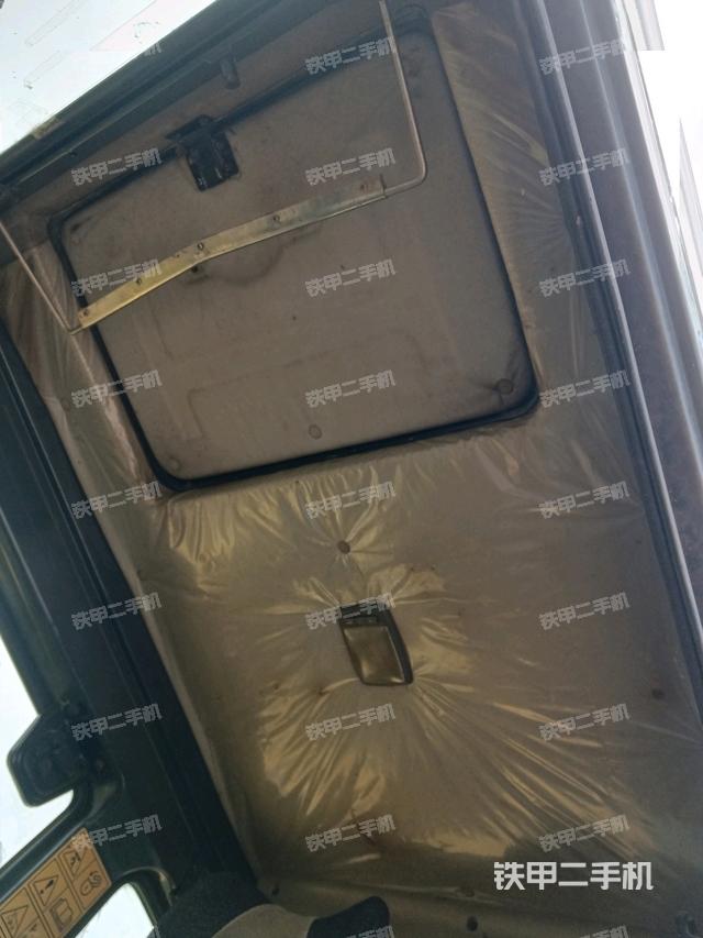 頂棚整體（駕駛室部分）