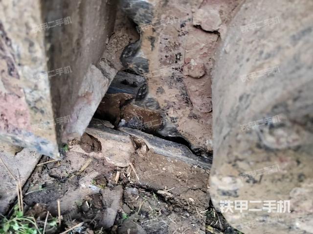 左导向轮（行走机构）