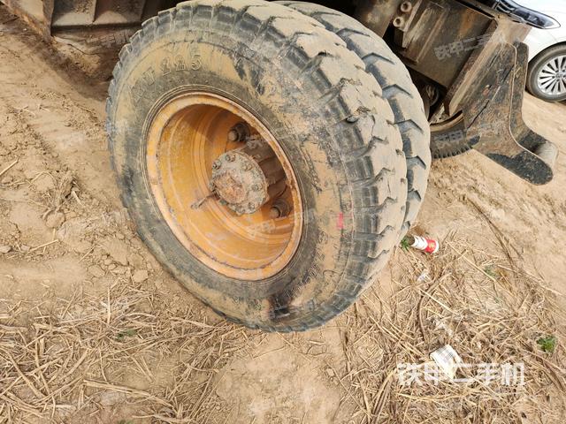 右側(cè)履帶整體?（行走機(jī)構(gòu)）