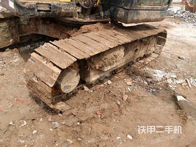 左側(cè)履帶整體?（行走機(jī)構(gòu)）