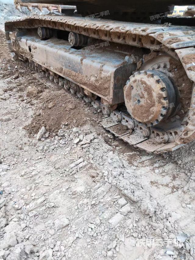 单侧履带整体（整机外观）