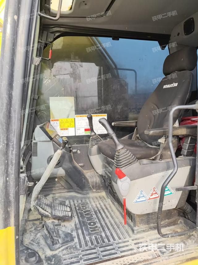 驾驶室整体（整机外观）