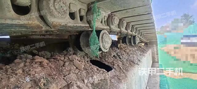 单侧履带整体（整机外观）