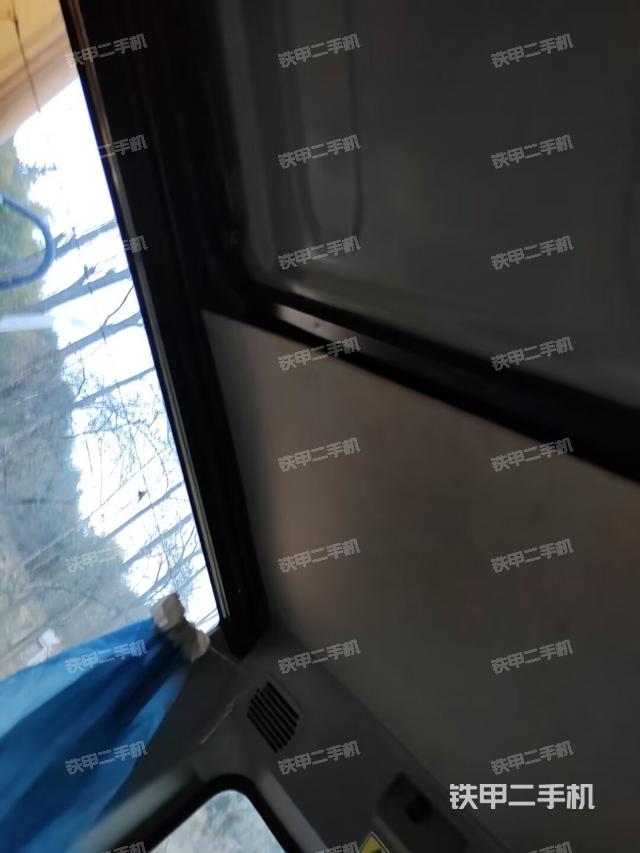 驾驶室正侧（驾驶室部分）