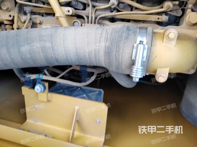 中央回转接头特写（上车部件）