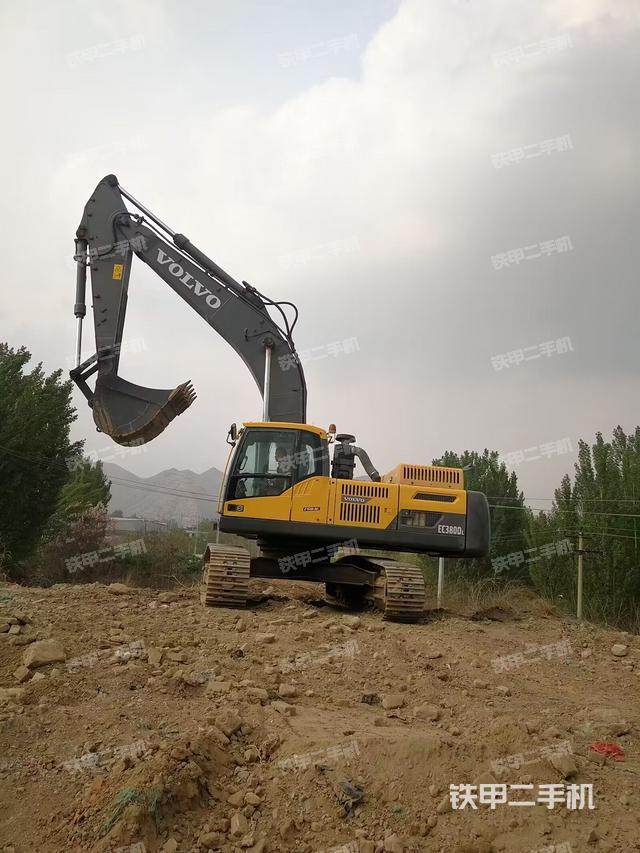 沃尔沃EC380DL挖掘机