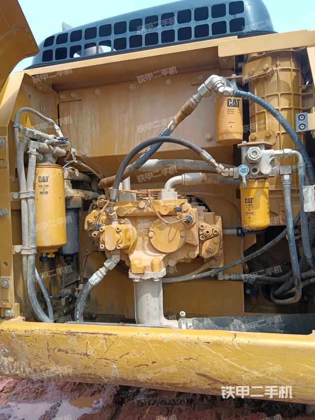 液壓泵室（大件艙室）