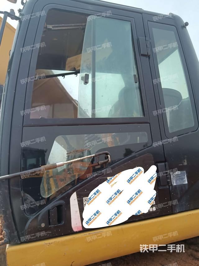 駕駛室正側(cè)（駕駛室部分）