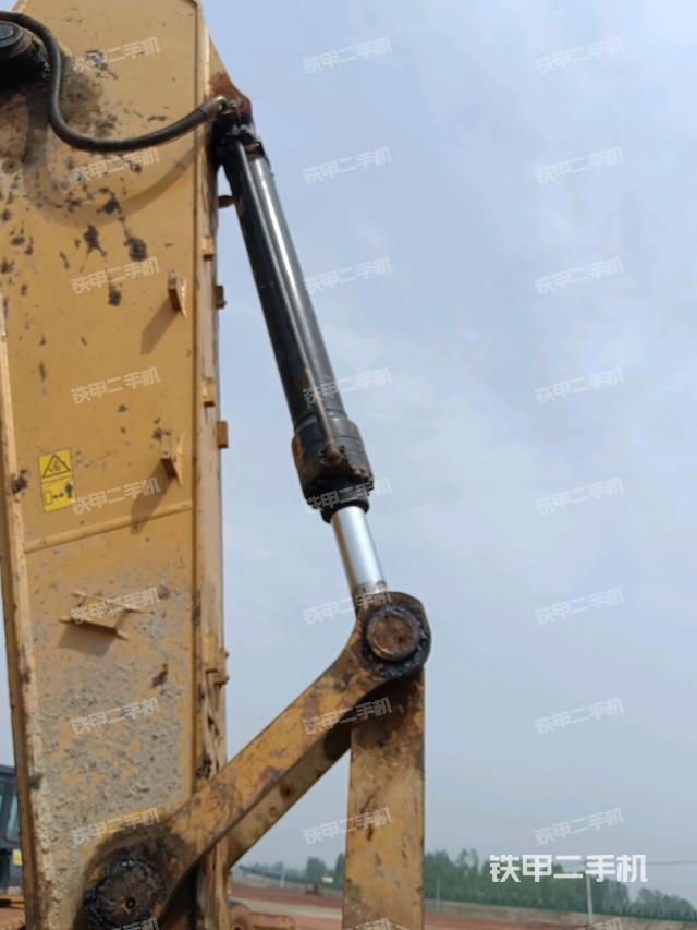 小臂整體左后（工作和回轉(zhuǎn)裝置）