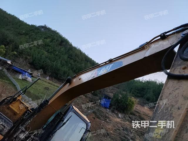 大臂整体 右侧（工作和回转装置）