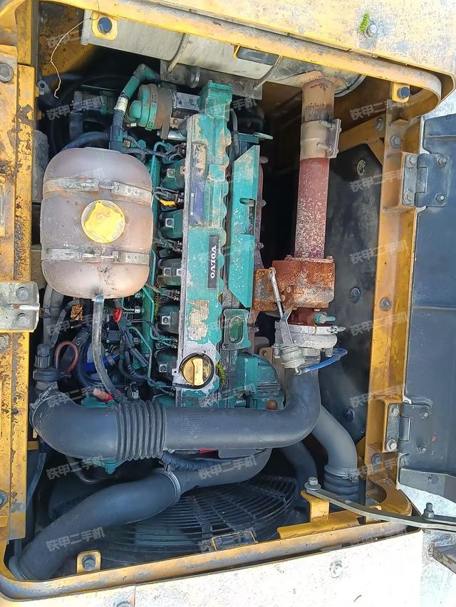 发动机整体俯视（整机外观）