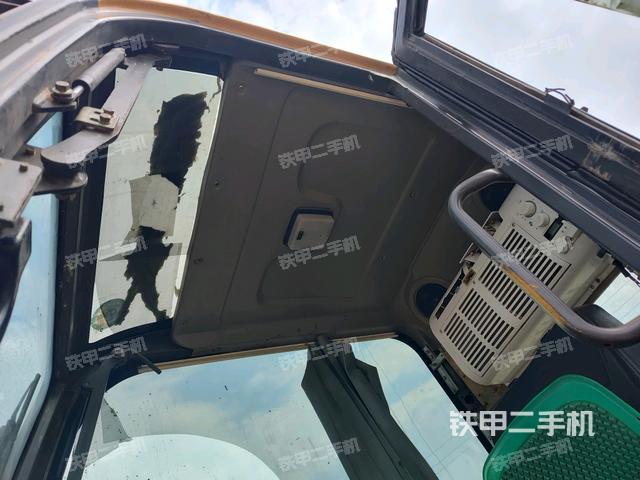 頂棚整體（駕駛室部分）