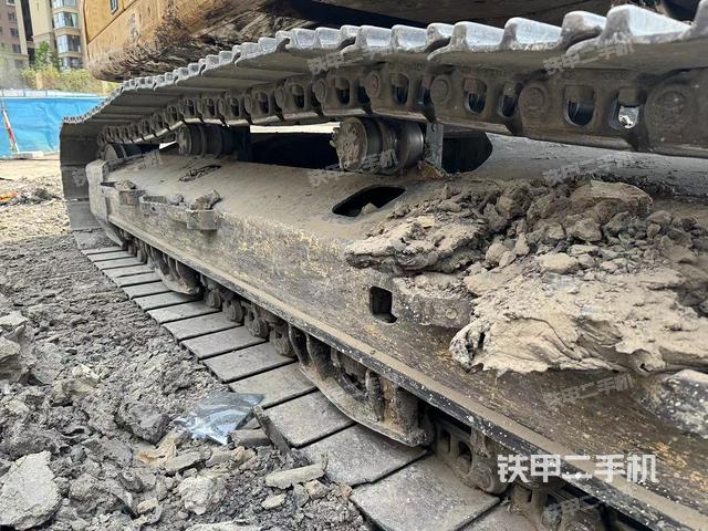 单侧履带整体（整机外观）