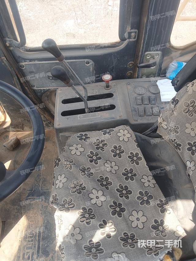 驾驶室操作台（整机外观及大件）