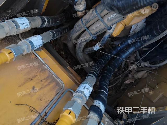 气门室盖螺丝特写（上车部件）