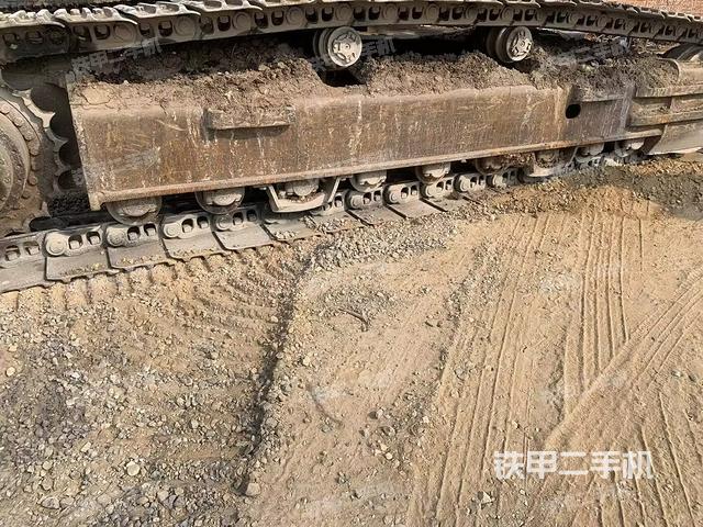 单侧履带整体（整机外观）