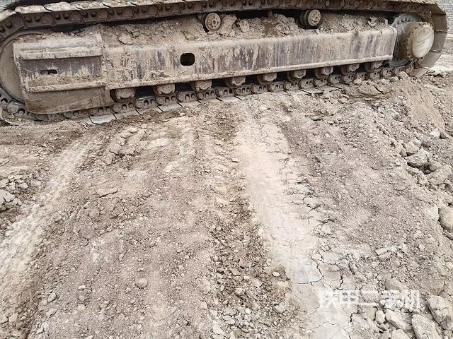 单侧履带整体（整机外观）