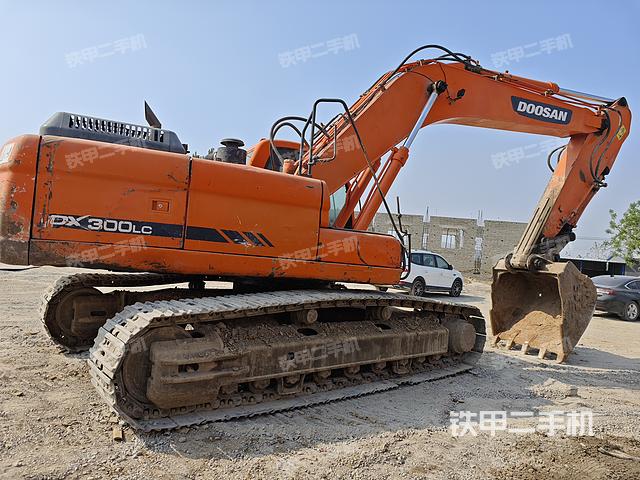 整機右后45°（整機外觀）