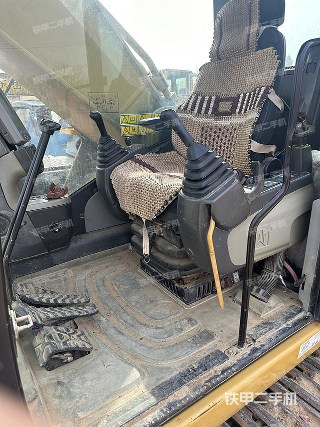 驾驶室整体（整机外观）