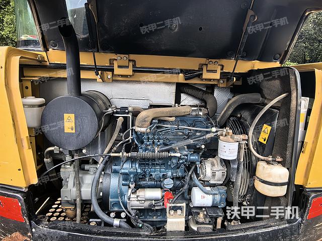 发动机整体俯视（整机外观）