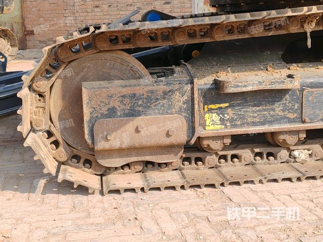 左導向輪(行走機構) 左導向輪(行走機構)