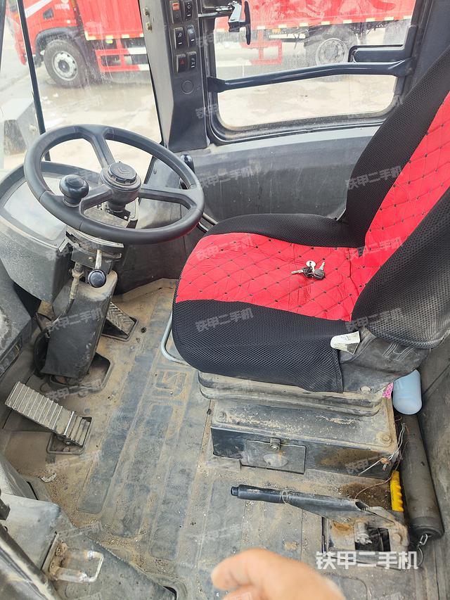 驾驶室工作台（整机外观及大件）