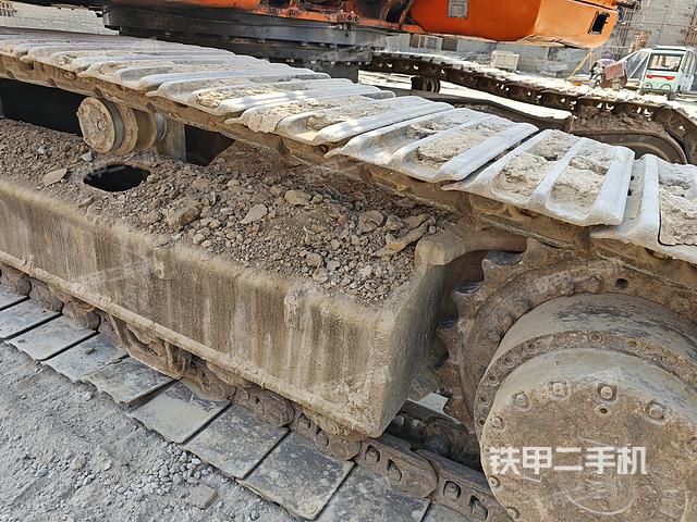 單側履帶整體（整機外觀）