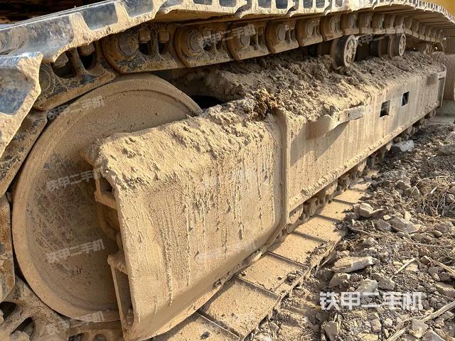 单侧履带整体（整机外观）