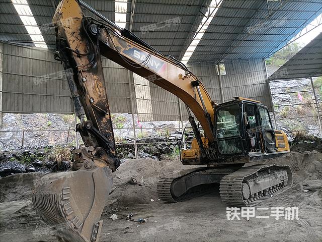 三一重工SY225H挖掘机