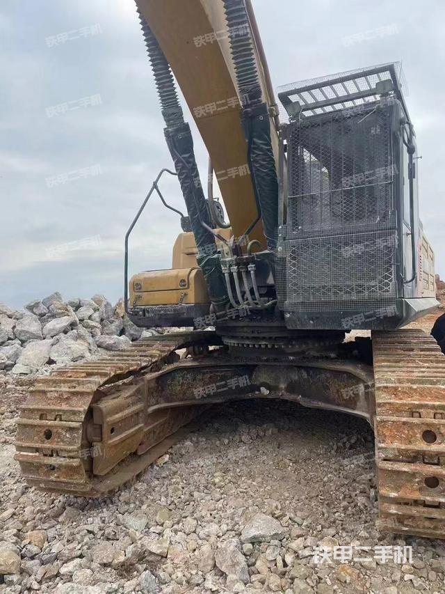 驾驶室整体（整机外观）