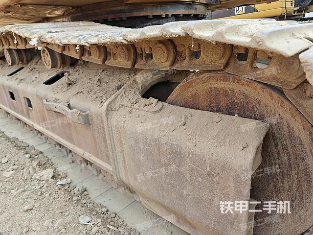 单侧履带整体（整机外观）