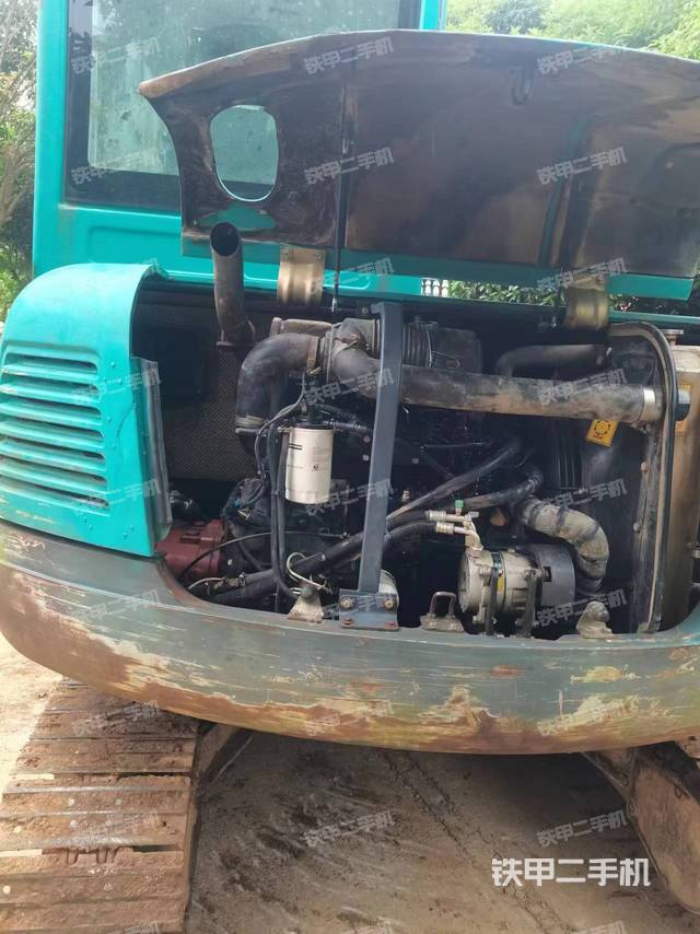 发动机整体俯视（整机外观）