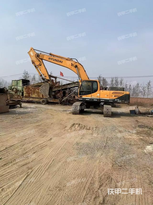 现代R305LC-9T挖掘机