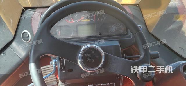 驾驶室操作台（整机外观及大件）