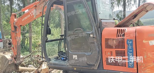 驾驶室整体（整机外观）