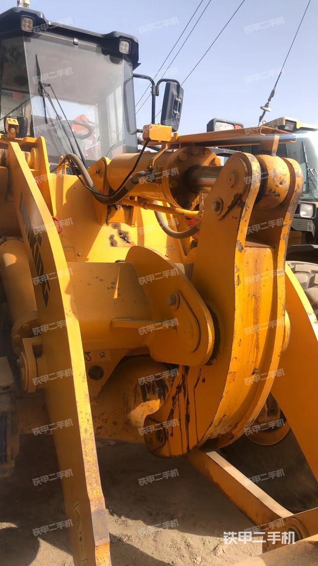 工作裝置整體（整機外觀及大件）