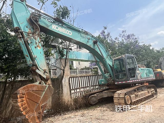 神钢SK350LC-8挖掘机