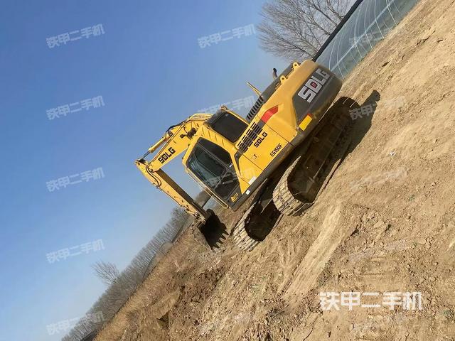 山东临工LG6210E挖掘机