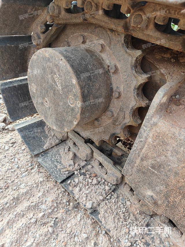 单侧履带整体（整机外观）