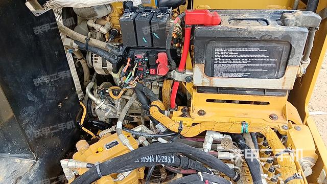 发动机整体俯视（整机外观）