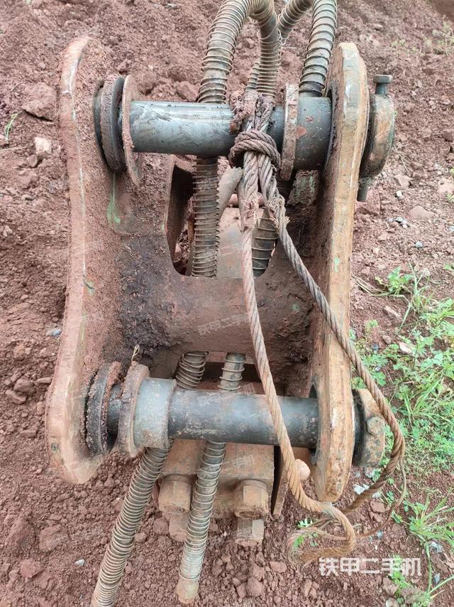 整机右后45°（设备外观及核心部件）