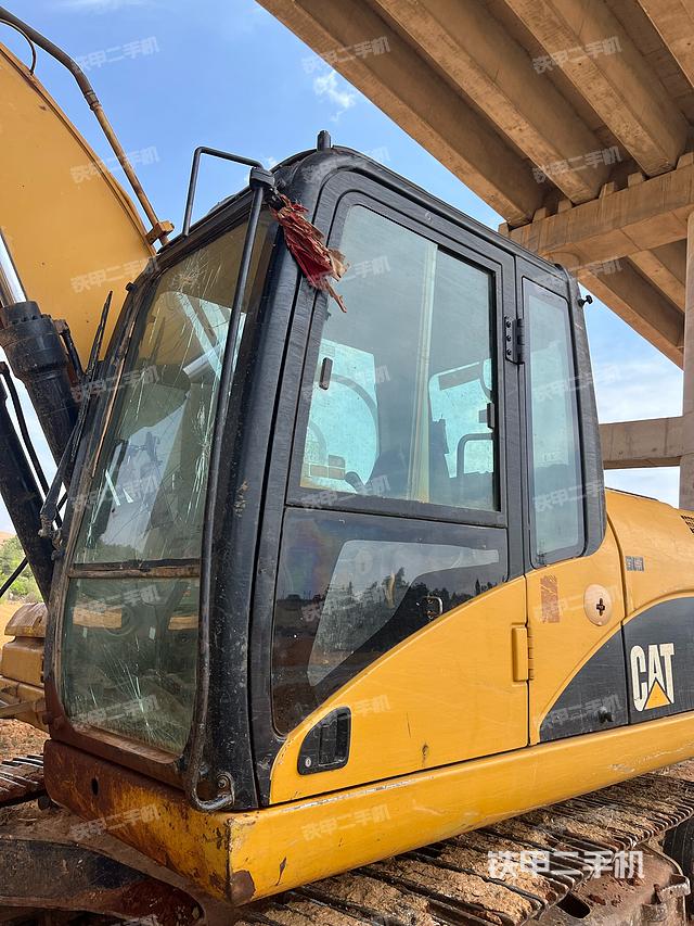 驾驶室整体（整机外观）